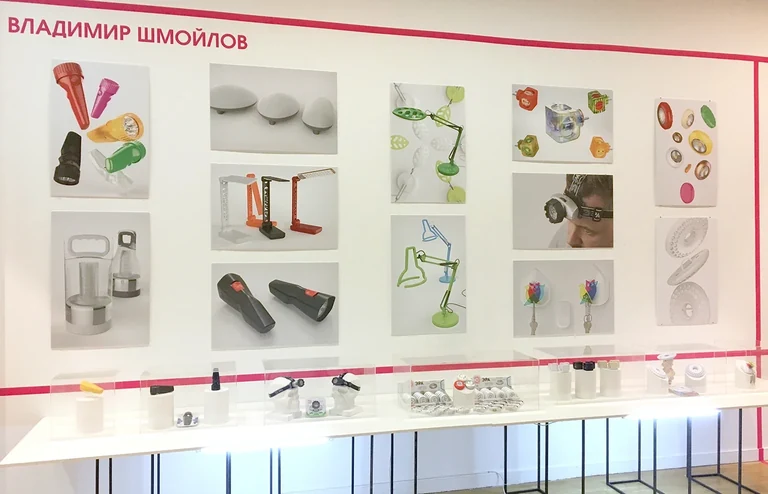 Design Next 2018 — Präsentationstafeln und Prototypen zum Produktdesign · Gesamtansicht